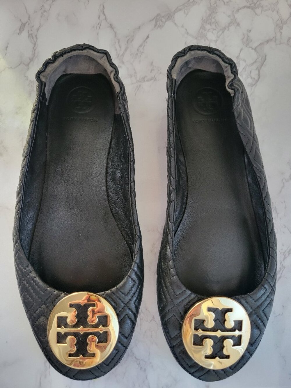 Tory Burch 8M Minnie Travel Ballet Flats Black Quilted Leather Gold Logo Chic